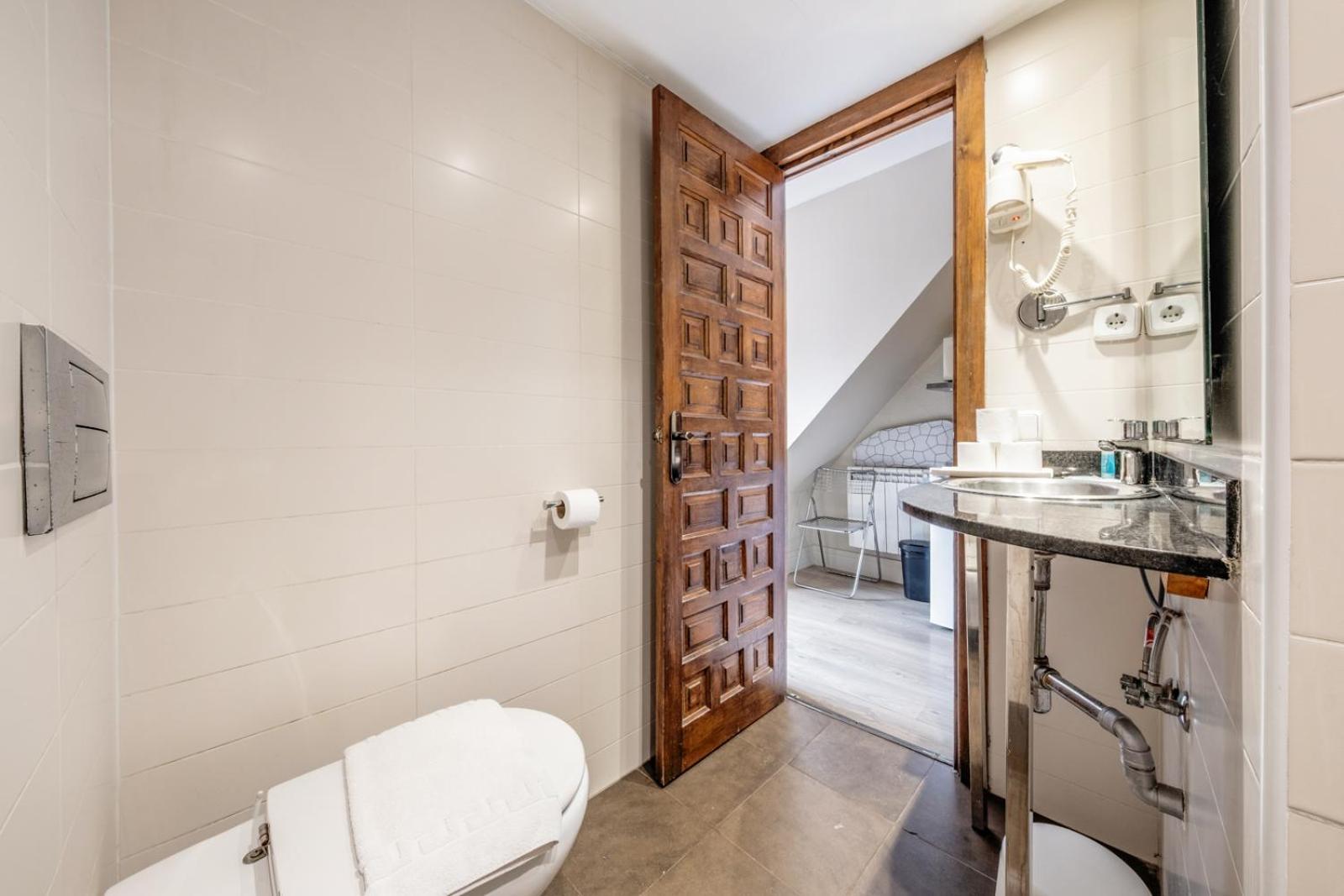 Ainb Picasso-corders Apartment *